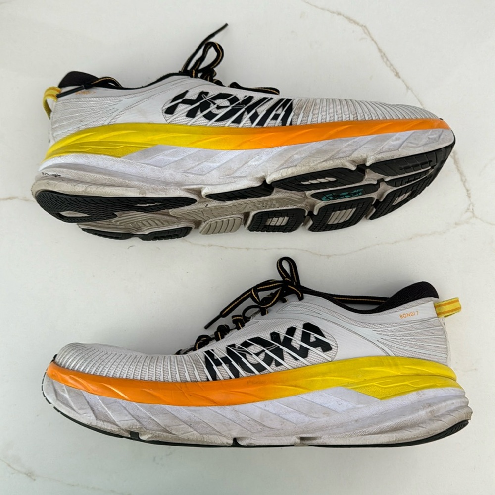 HOKA ONE BONDI
